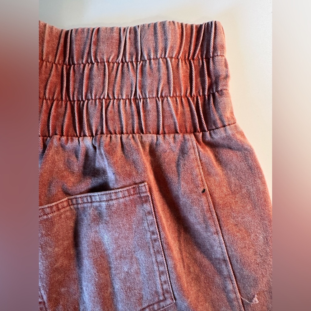 NEW IN brand shorts Sz. Med - Picture 7 of 10